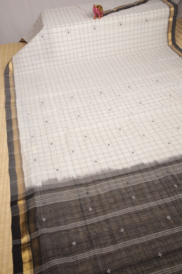 Ivory White Kanchi Cotton Sarees with Gold Zari Checks view 2