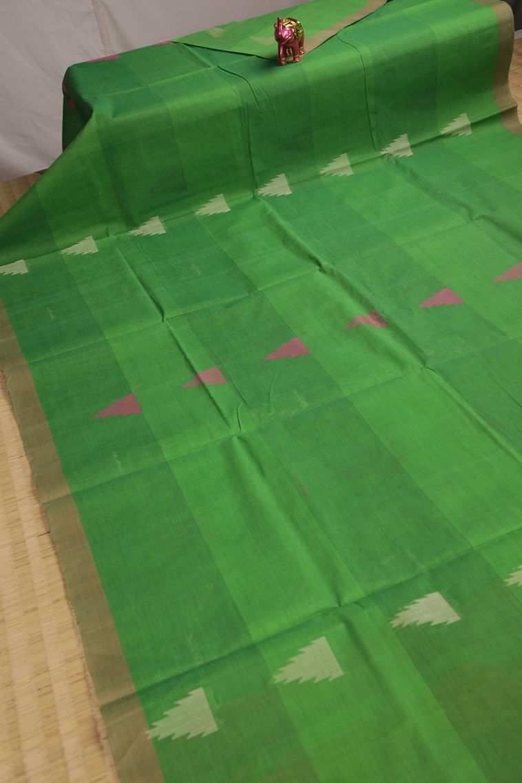 Forest Green Pure Handloom Kovai Cotton with Gold Zari Geometric Shapes view 2