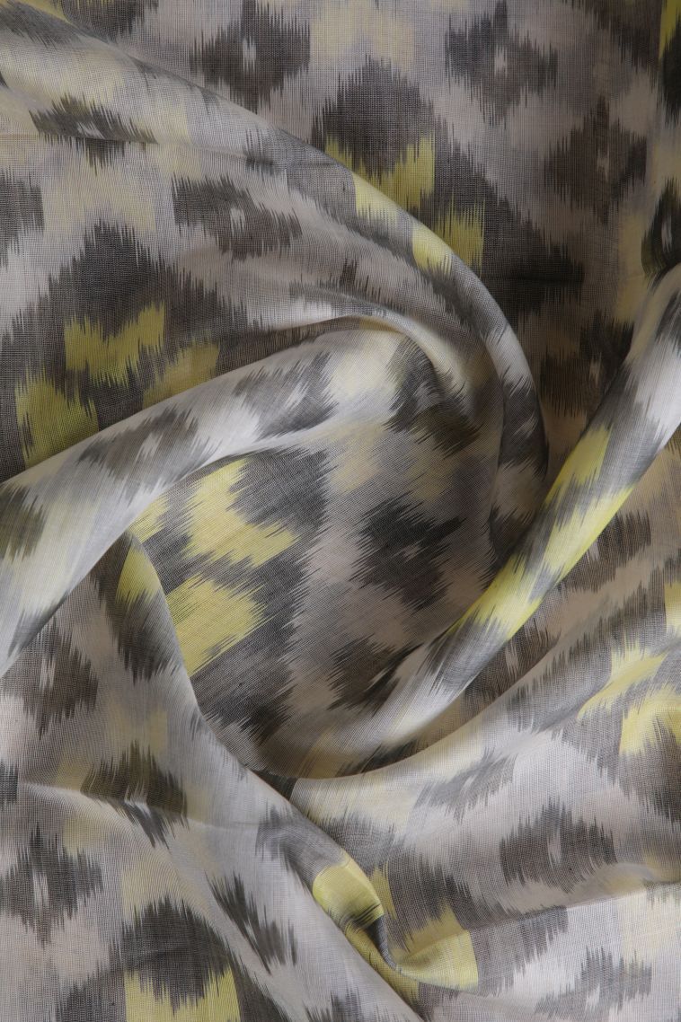 Parchment White Pochampalli Saree with Without Zari Zari Floral Patterns view 4