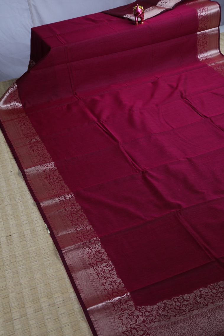 Magenta  Pink Chanderi Cotton Sarees with Gold Zari Plain view 2