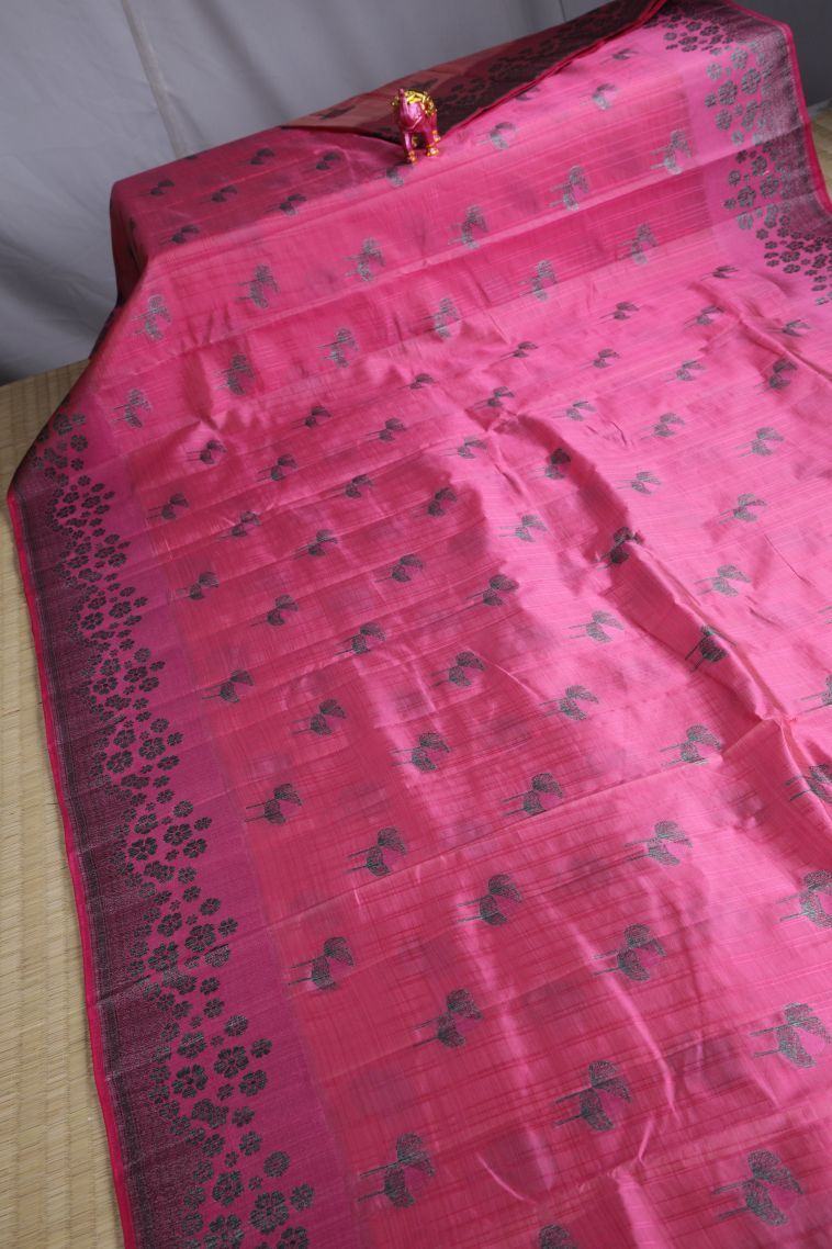 Taffy Pink Raw Silk Sarees with Without Zari Zari Floral Patterns view 2