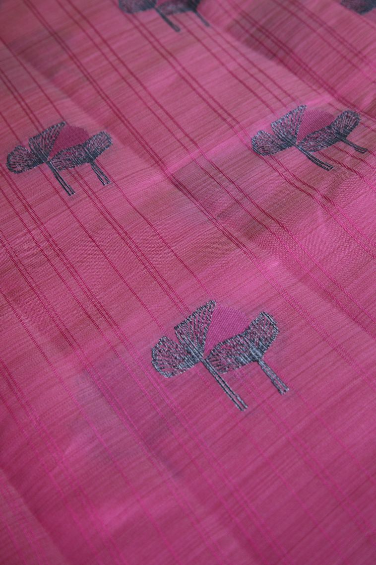 Taffy Pink Raw Silk Sarees with Without Zari Zari Floral Patterns view 4
