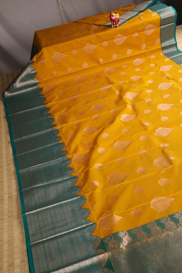 Granola Yellow Visiri Madippu Silk Sarees with Silver Zari Thilagam Puttas view 2