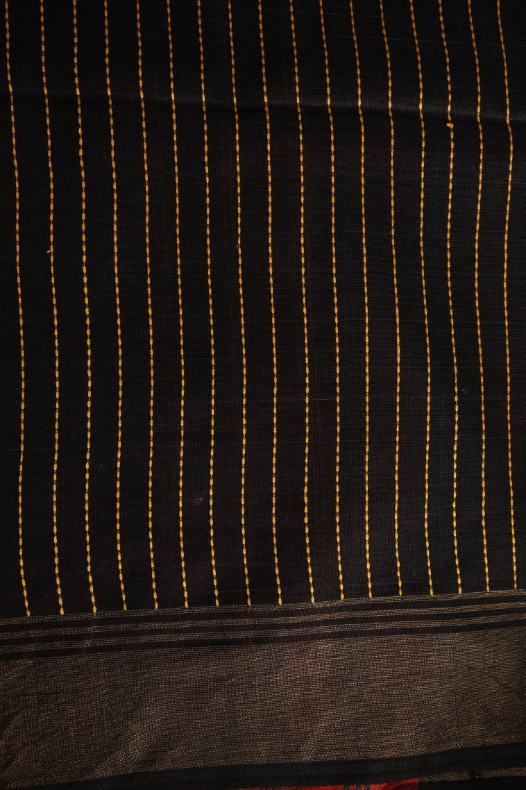 Dawn Red Jute Sarees with Gold Zari Geometric Shapes view 3