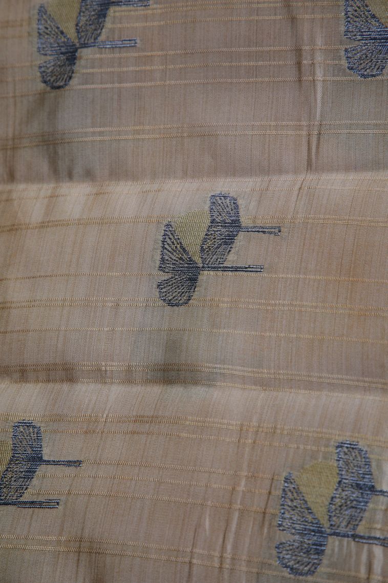 Vanilla Custard Yellow Raw Silk Sarees with Without Zari Zari Floral Patterns view 4