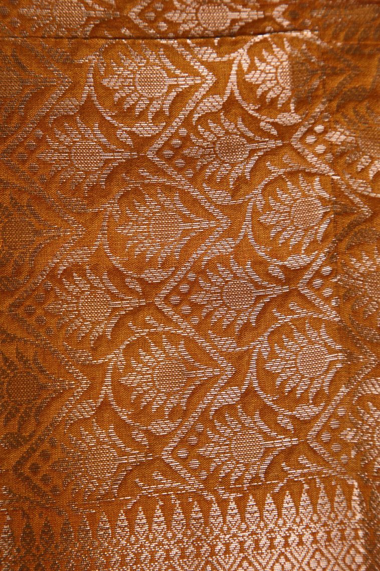 Cinnamon Brown Jute Sarees with Gold Zari Buttis (small Dots Or Motifs) view 3