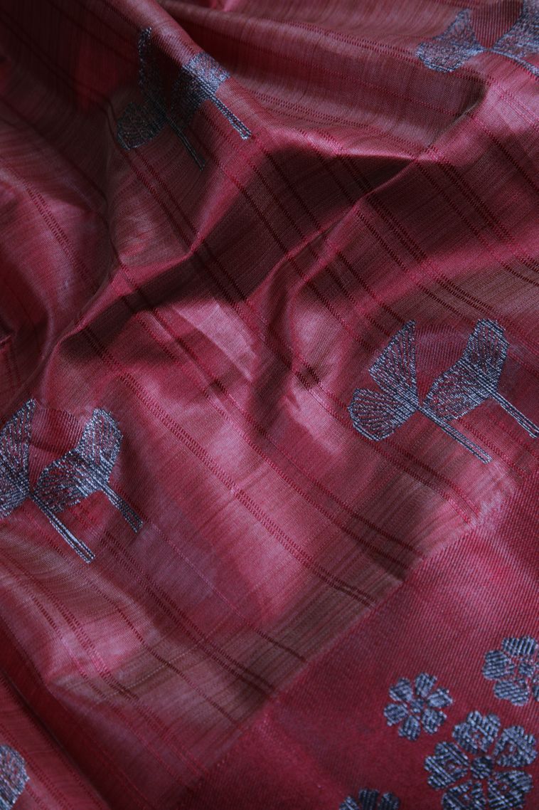 Lipstick Red Raw Silk Sarees with Without Zari Zari Floral Patterns view 4