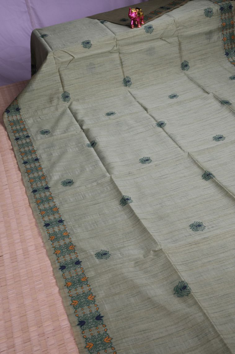 Pistachio Green Tussar Saree with Without Zari Zari Floral Patterns view 2