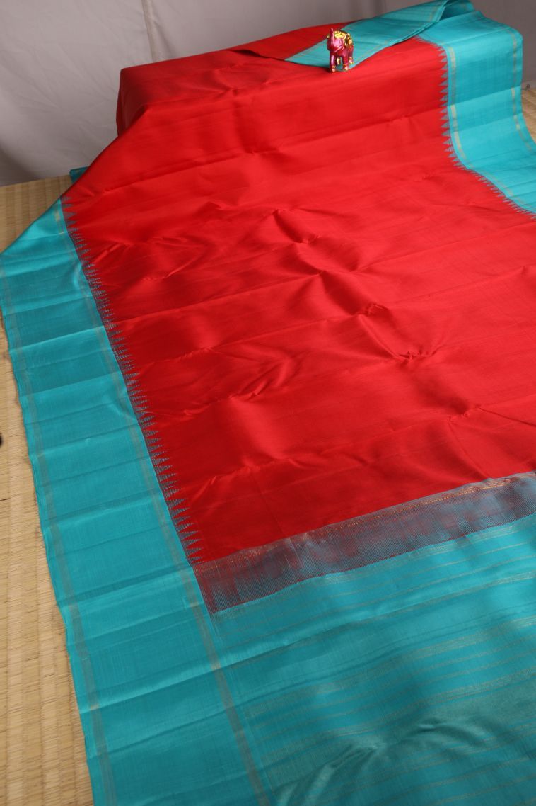 Candy Red Kanchipuram Silk Sarees with Gold Zari Plain view 2