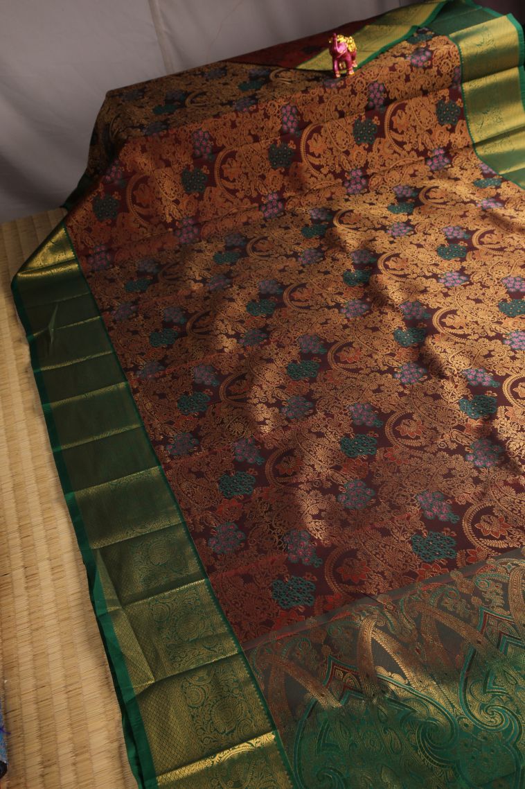 Cinnamon Brown Visiri Madippu Silk Sarees with Gold Zari Manga view 2