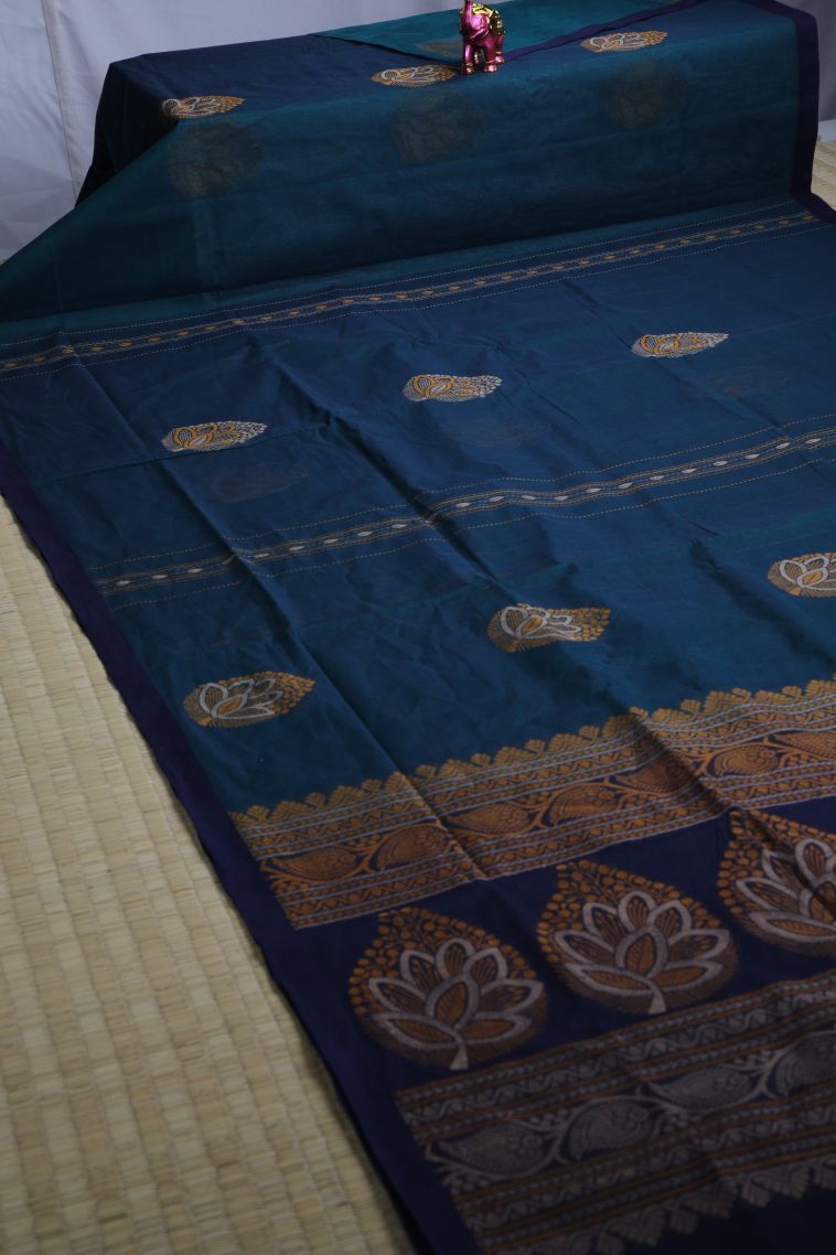 Ocean Blue Pure Handloom Kovai Cotton with Without Zari Zari Floral Patterns view 2