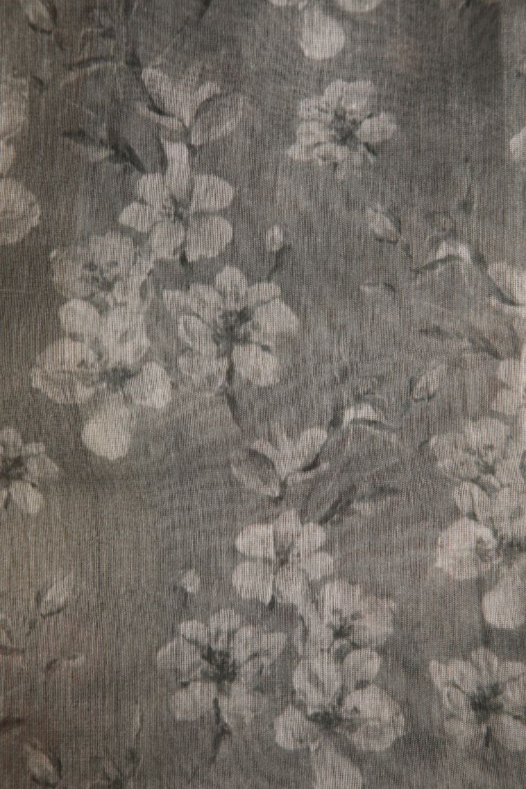 Lace White Manipuri Cotton Sarees with Multy Coiour Zari Floral Patterns view 3