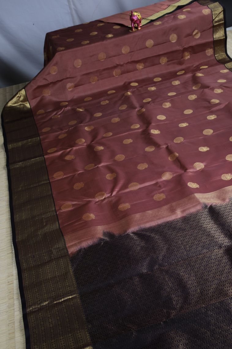 Blush Red Soft Silk Saree with Gold Zari Ganda Berunda view 2