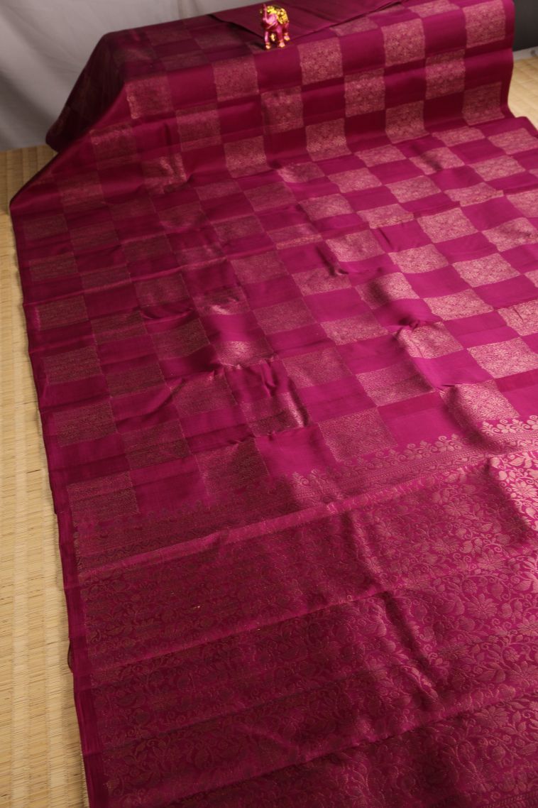 Magenta  Pink Soft Silk Saree with Gold Zari Geometric Shapes view 2