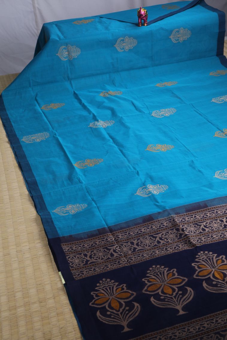 Arctic Blue Pure Handloom Kovai Cotton with Without Zari Zari Floral Patterns view 2