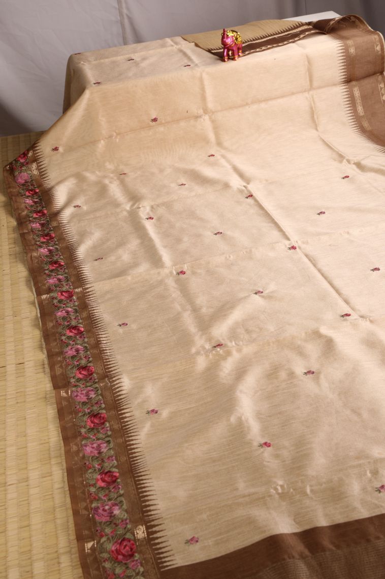 Vanilla Custard Yellow Semi Raw Silk Printed with Without Zari Zari Floral Patterns view 2