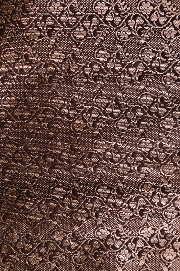 Fire Orange Jute Sarees with Gold Zari Buttis (small Dots Or Motifs) view 3