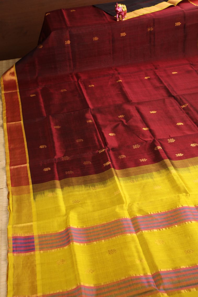 Bindi Red Silk Cotton with Gold Zari Buttis (small Dots Or Motifs) view 2