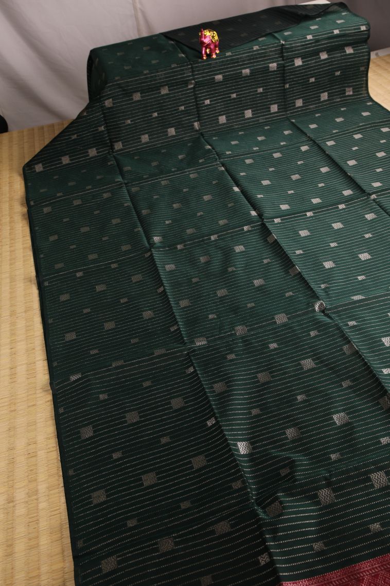 Bottle Green Silk Cotton Sarees with Silver Zari Geometric Shapes view 2