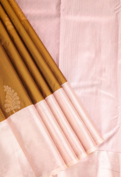 Gold Apoorva Silk Sarees with Copper Zari Floral Puttas