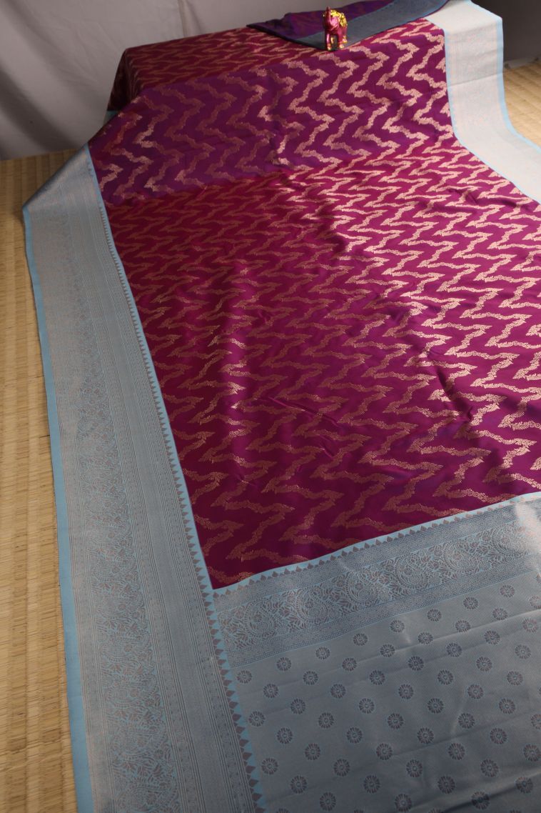 Magenta Purple Apoorva Silk Sarees with Gold Zari Kodi Pattern view 2