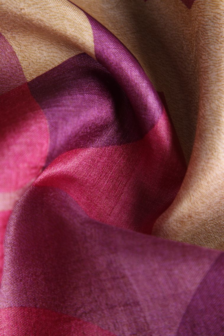 Mauve Purple Tussar Saree with Gold Zari Geometric Shapes view 4