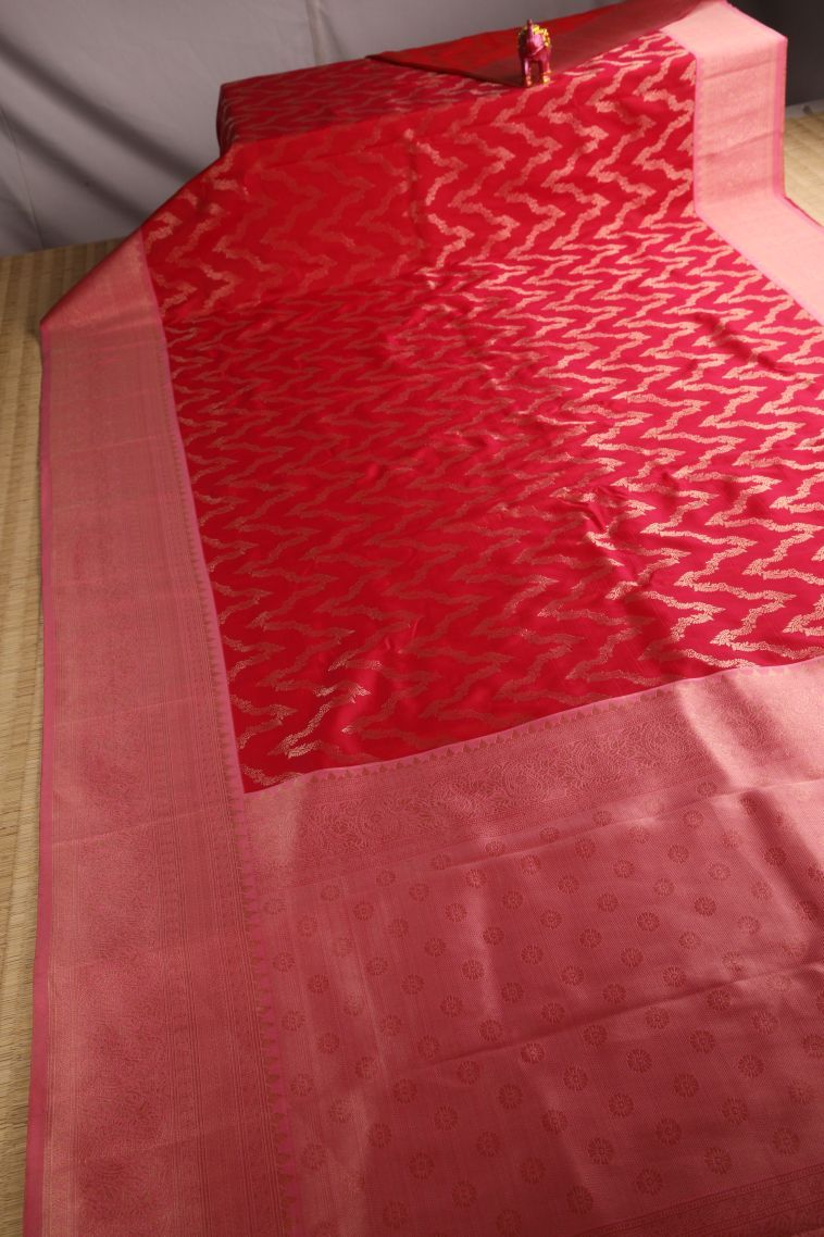 Candy Red Apoorva Silk Sarees with Gold Zari Kodi Pattern view 2