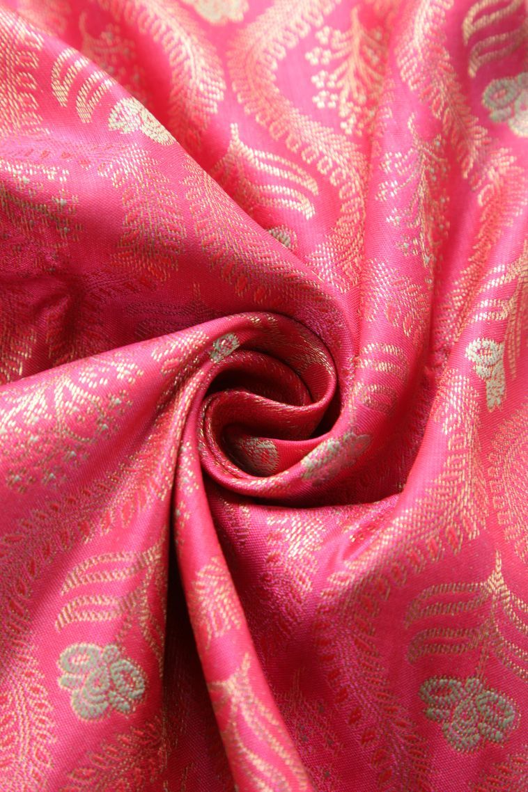 Punch Pink Apoorva Silk Sarees with Gold Zari Thilagam Puttas view 4