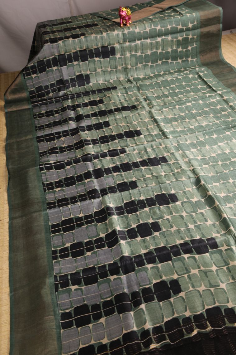 Mint Green Fancy Saree with Gold Zari Geometric Shapes view 2