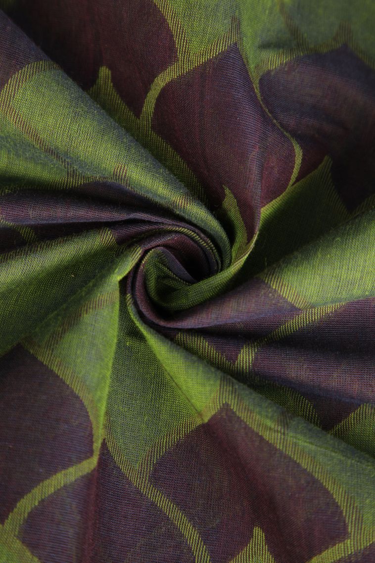 Pear Green Kovai Cotton Sarees with Without Zari Zari Geometric Shapes view 4